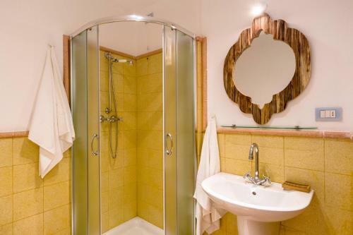 Cinque Terre Moneglia Apartments