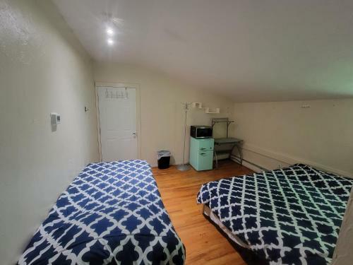 Hostal Private Bedroom Near Boston