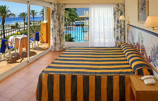 Mediterr�neo Bay Hotel & Resort