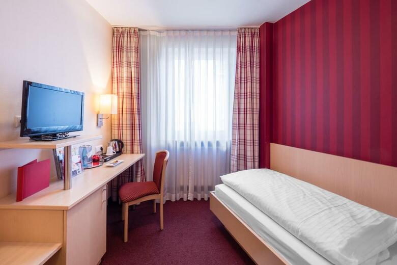 Hostal Hotel Garni Deutsches Haus