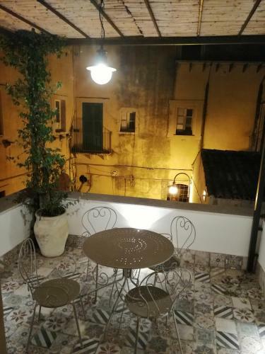 Casa Indipendente Con Terrazzo Nel Centro Storico Di Noto