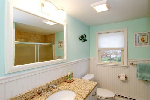 Falmouth Heights Bluff Side Cottage