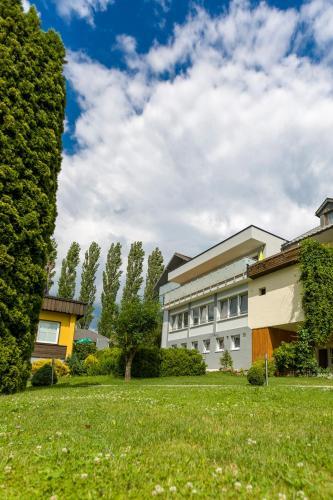 Hostal G�stehaus Krappinger/pizzeria Mamma Mia