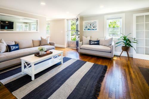 Cape Harbor Cottage