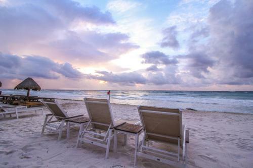 Hotel Kiras Beach House