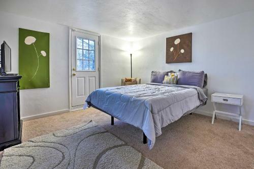 Lovely Benton Harbor Home With 2 Private Decks!