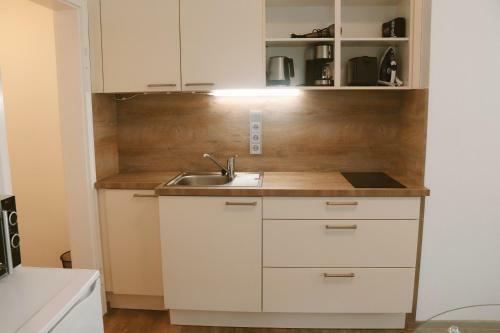 Helles Apartment F�r 1-2 Pers. Mit Parkplatz Und Wifi
