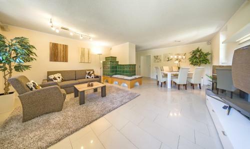 Hostal G�stehaus Sch�neck Garni - Dependance Zu Seehotel Hubertus