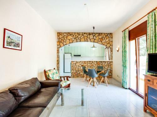 Chic Holiday Home In Playa de Pals With Terrace