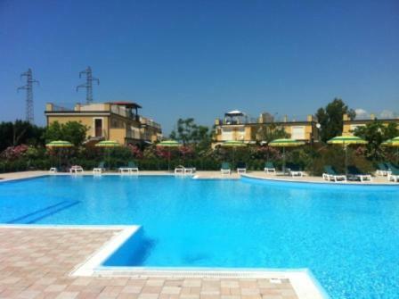 Pizzo Beach Club One Bed Apartments