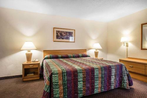 Hotel Rodeway Inn & Suites Colorado Springs