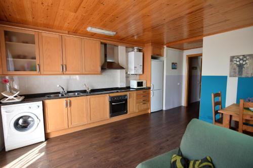 Apartamentos L�era De Baix