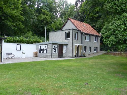 K�nstlerhaus Am Teich Naturnahes Wohnen