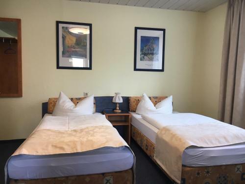 Hostal Altes Gasthaus Leuna Pension