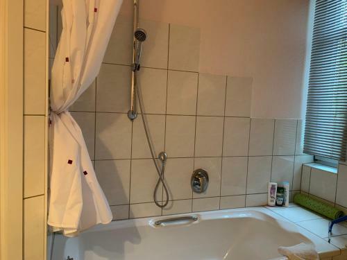 Bed & Breakfast Gleich Neben Dom Und Schloss