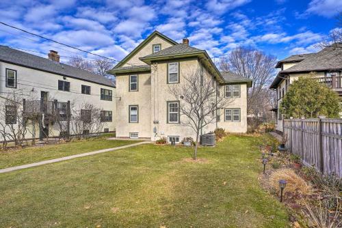 Sunny Saint Paul Apartment Family Friendly!