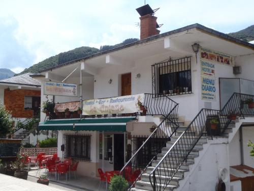 Hostal La Anjana Ojedo