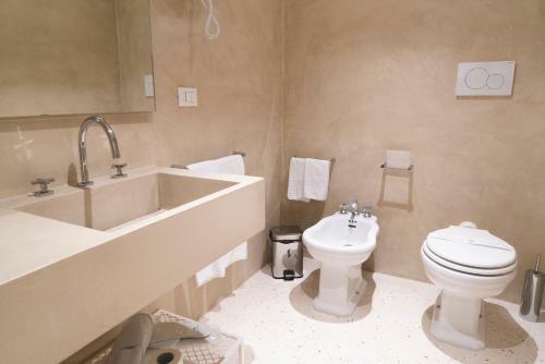 Hostal Donna Domenica Boutique Suites