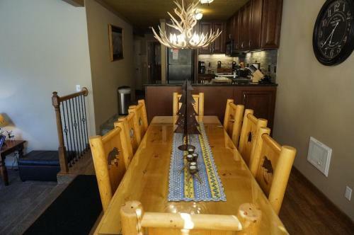 1849 Condos At Mammoths Canyon Lodge