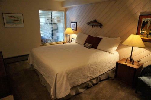 1849 Condos At Mammoths Canyon Lodge