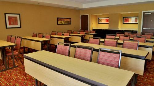 Hotel Courtyard Biloxi North/d'iberville