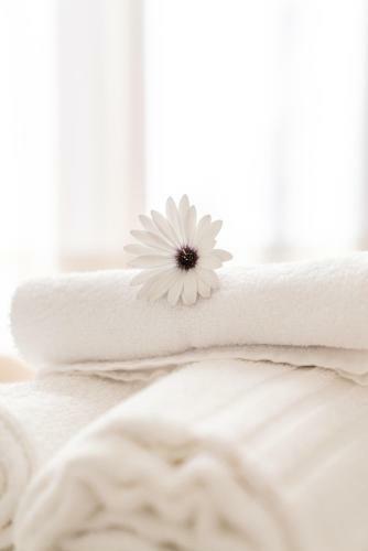 Hostal Nora Guesthouse Rooms And Villas