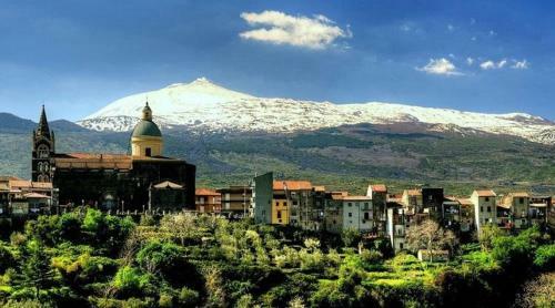 Hostal Happy Days Randazzo Centro Chiamaci !!!