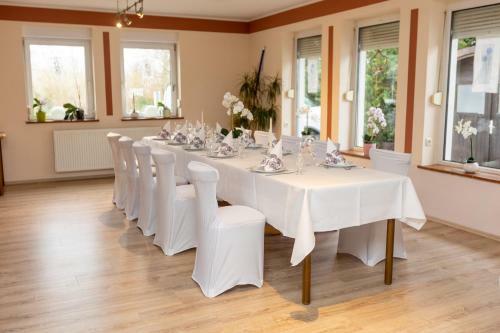 Hostal Pension Zum Lindeneck