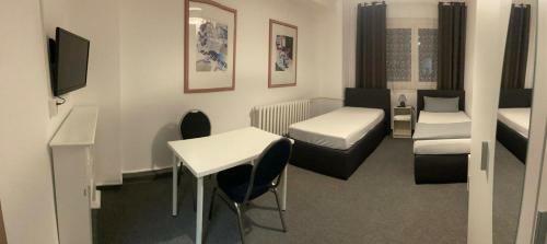 Hostal Pension - A2 Rothensee / Magdeburg