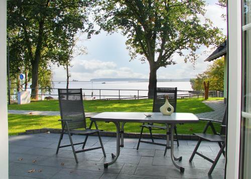 Apartamento Strandhaus Direkt An Der M�ritz