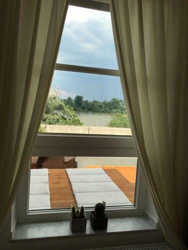 Apartment 'rheinblick' Mit Grosser Terrasse