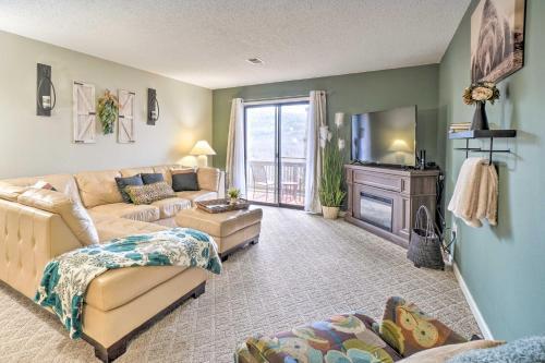 Apartamento Condo Resort Amenities, Deck And Lake View!