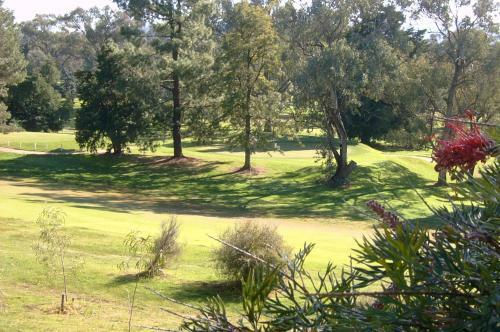 Motel Commercial Golf Resort