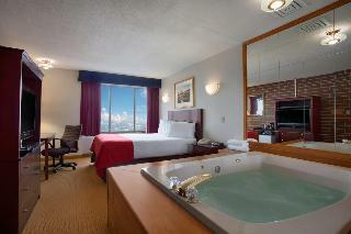 Ramada Waterloo Hotel And Convention Center