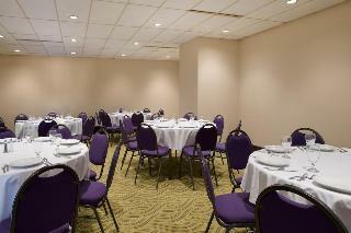 Ramada Waterloo Hotel And Convention Center