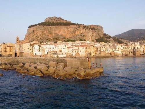 Villa Stellar Apartment In Realmonte With Shared Swimming Pool