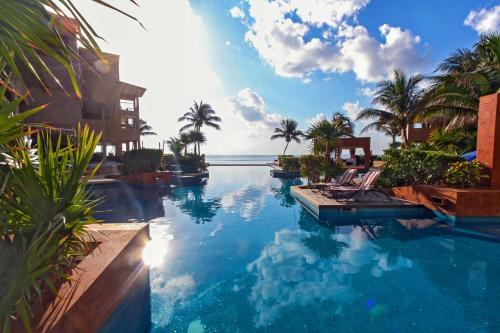 Apartamentos Beachfront Penthouse At El Faro Reef 401