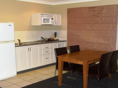 Best Western Plus Ambassador On Ruthven Motor Inn