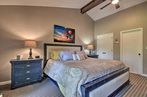 Osage Beach Resort Home Deck And Gas Fire Pit!