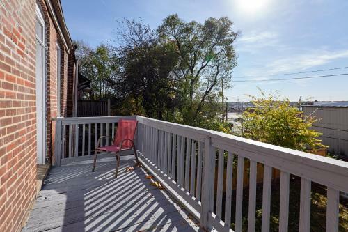 Apartamento Forest Park, Science Center, Bjc & Cwe Restaurants
