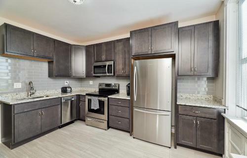 Apartamento Forest Park, Science Center, Bjc & Cwe Restaurants