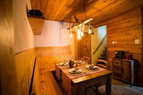 Chalet Des Arts - Charme Apartment With Spa
