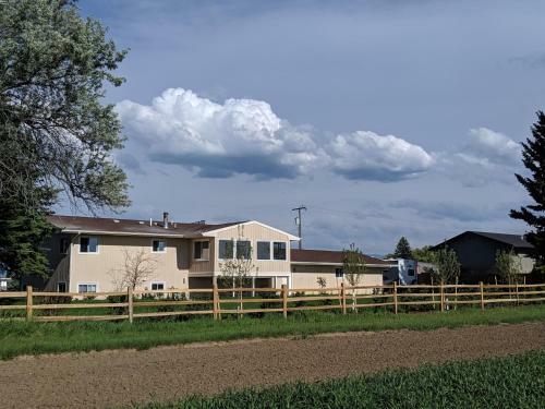 Gallatin Gateway Getaway