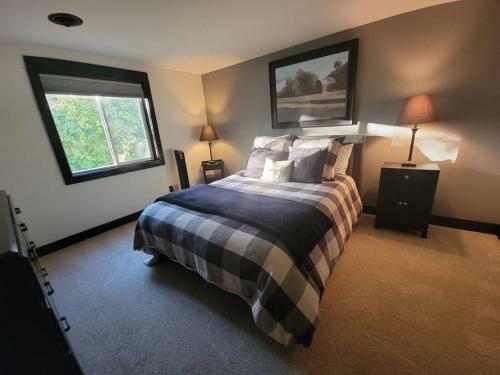 Among The Aspens Family Cottage