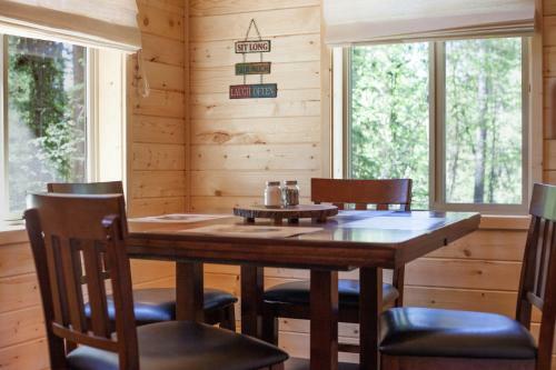 The Ridge At Glacier - Luxury Cabins