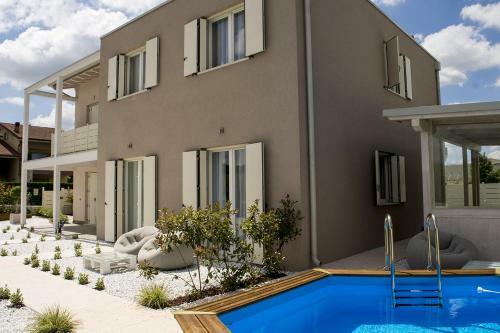 Hostal Home Suites Home