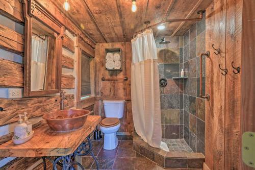 Montana Retreat Original Hamilton Log Cabin!