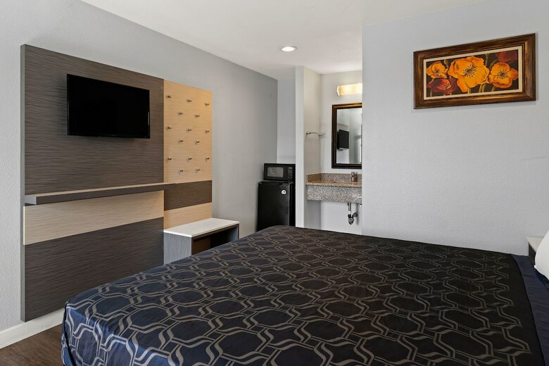 Motel Bay Breeze Inn