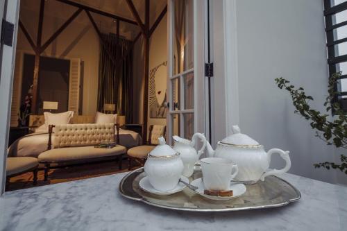 Hotel B