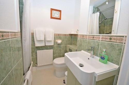 Westfield House - Characterful 7 Bedroom Townhouse